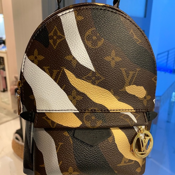 🦄 🎁 LVxLoL Palm Springs Mini NEW w/receipt 🦄 - Picture 3 of 8